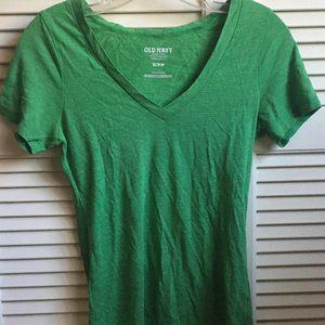 Green v-line top